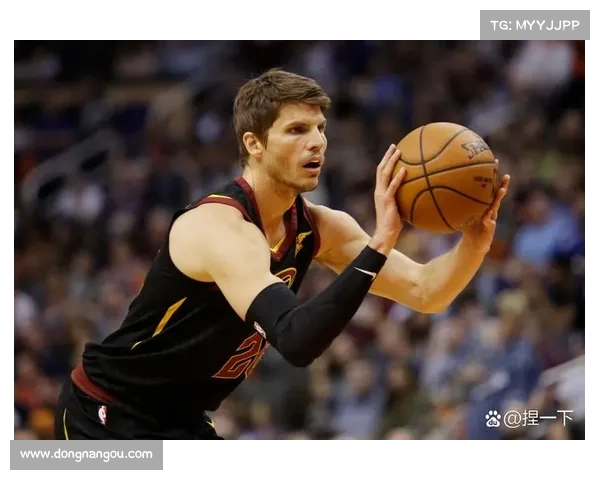NBA三分巨星盘点如何改变比赛格局及三分球技术演变历程