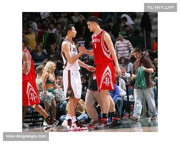 《NBA球迷激情时刻集锦:最震撼的比赛回顾与球迷互动瞬间》 《NBA球迷激情时刻集锦:最震撼的比赛回顾与球迷互动瞬间》